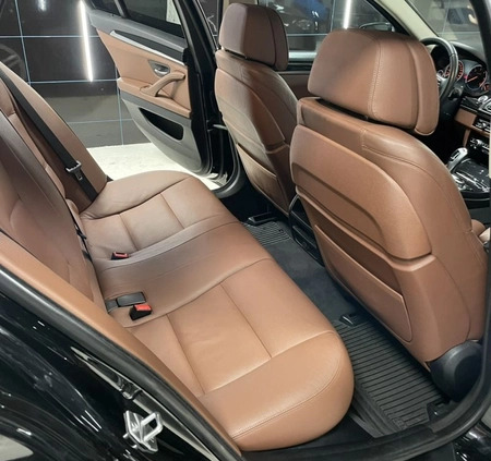 BMW Seria 5 cena 61000 przebieg: 256000, rok produkcji 2014 z Żychlin małe 154